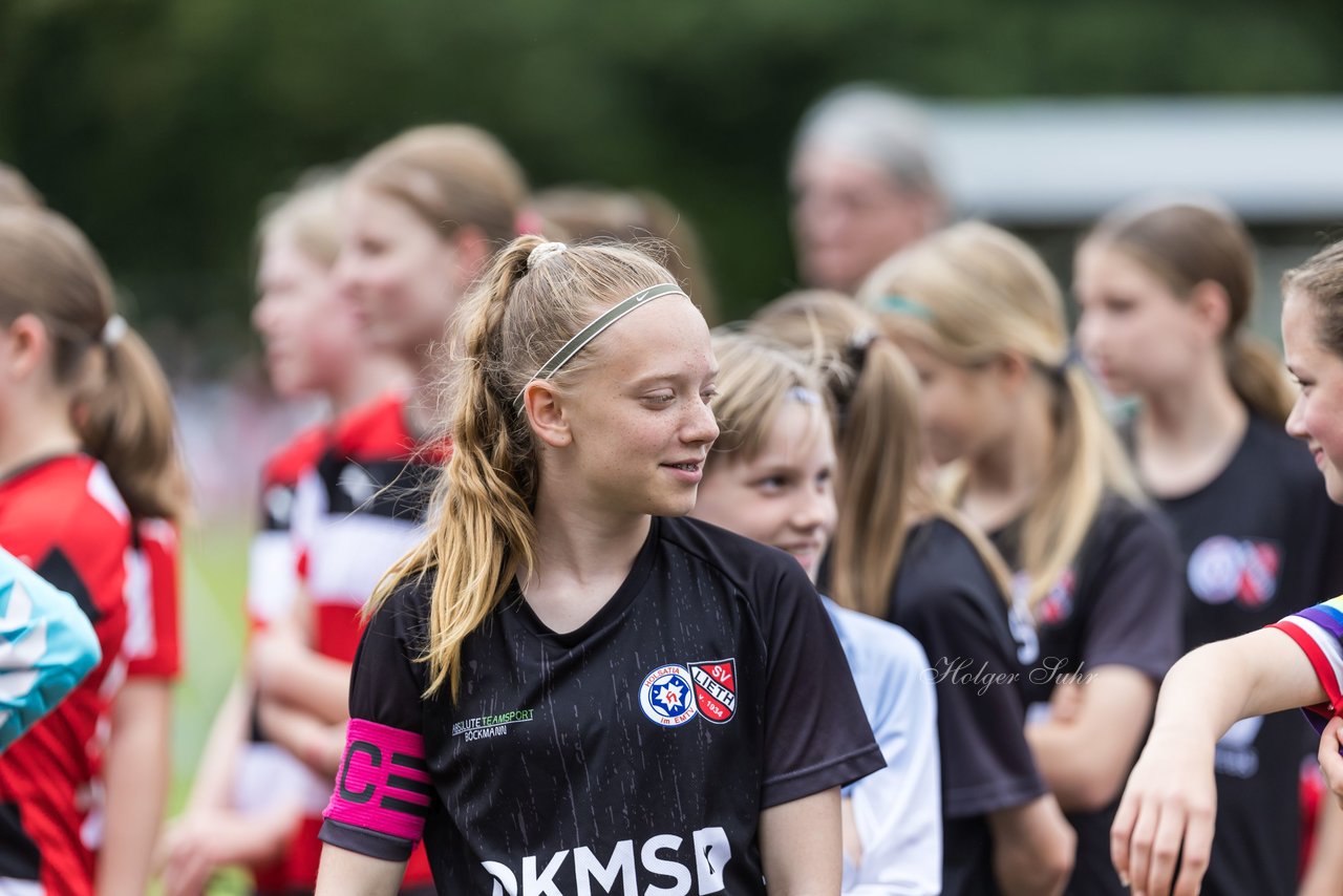 Bild 103 - Loewinnen Cup